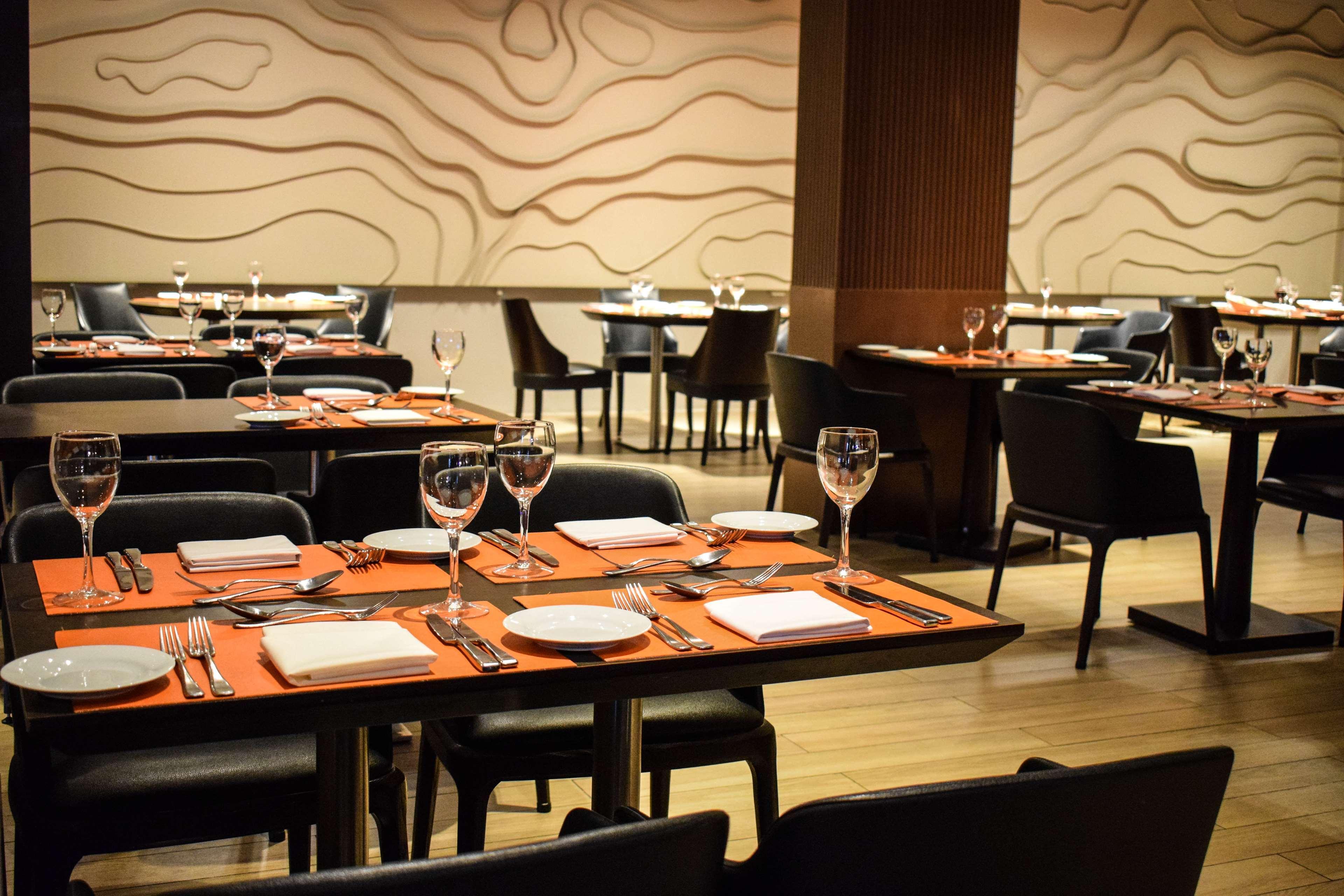 Hotel Wyndham Nordelta Tigre - Buenos Aires Esterno foto The interior of the restaurant