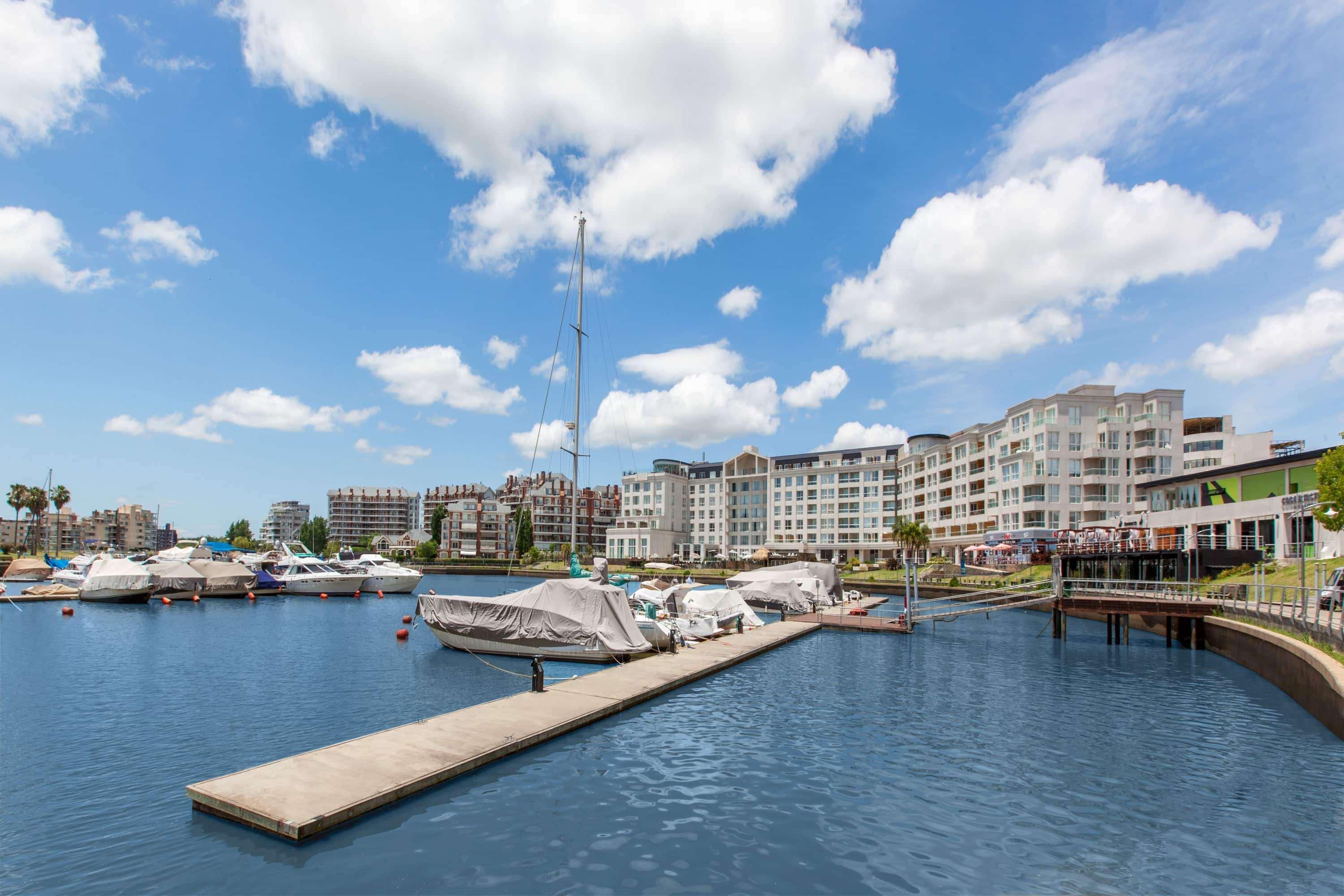 Hotel Wyndham Nordelta Tigre - Buenos Aires Esterno foto The marina at the centre of the development