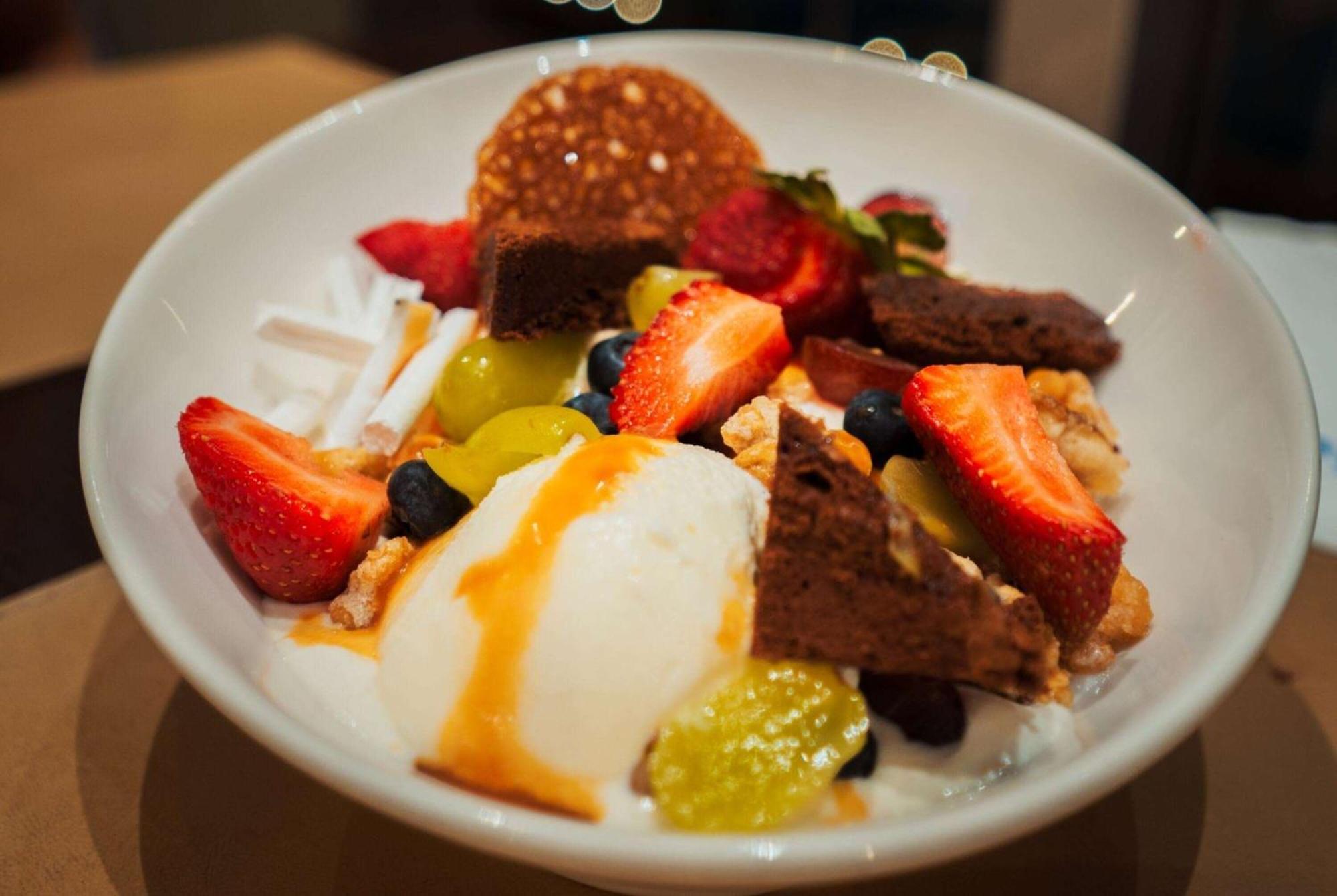 Hotel Wyndham Nordelta Tigre - Buenos Aires Esterno foto Fruit salad with yogurt